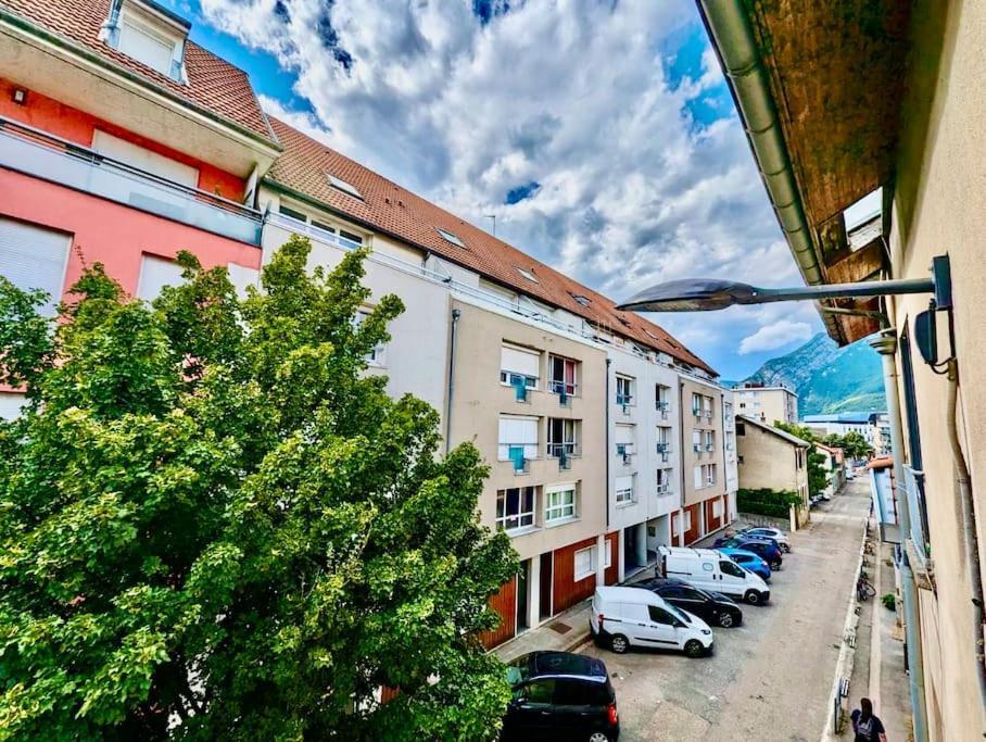 Studio Spacieux - Calme & Tout Equipe Avec Wifi Grenoble Eksteriør billede